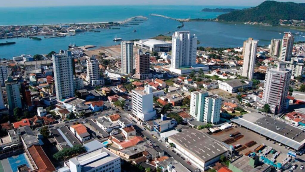 Cidade de Itajaí em Santa Catarina | Foto: Blog Cidades em Fotos